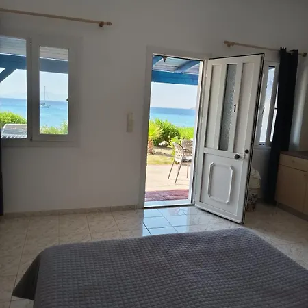 Bed and breakfast Syrtaki *